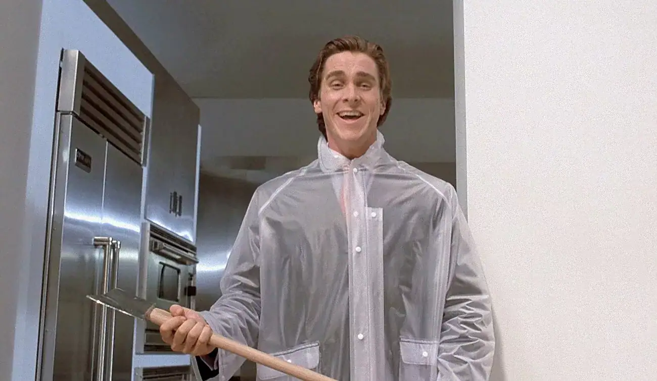American Psycho : Autopsie d’un miroir sanglant du capitalisme moderne