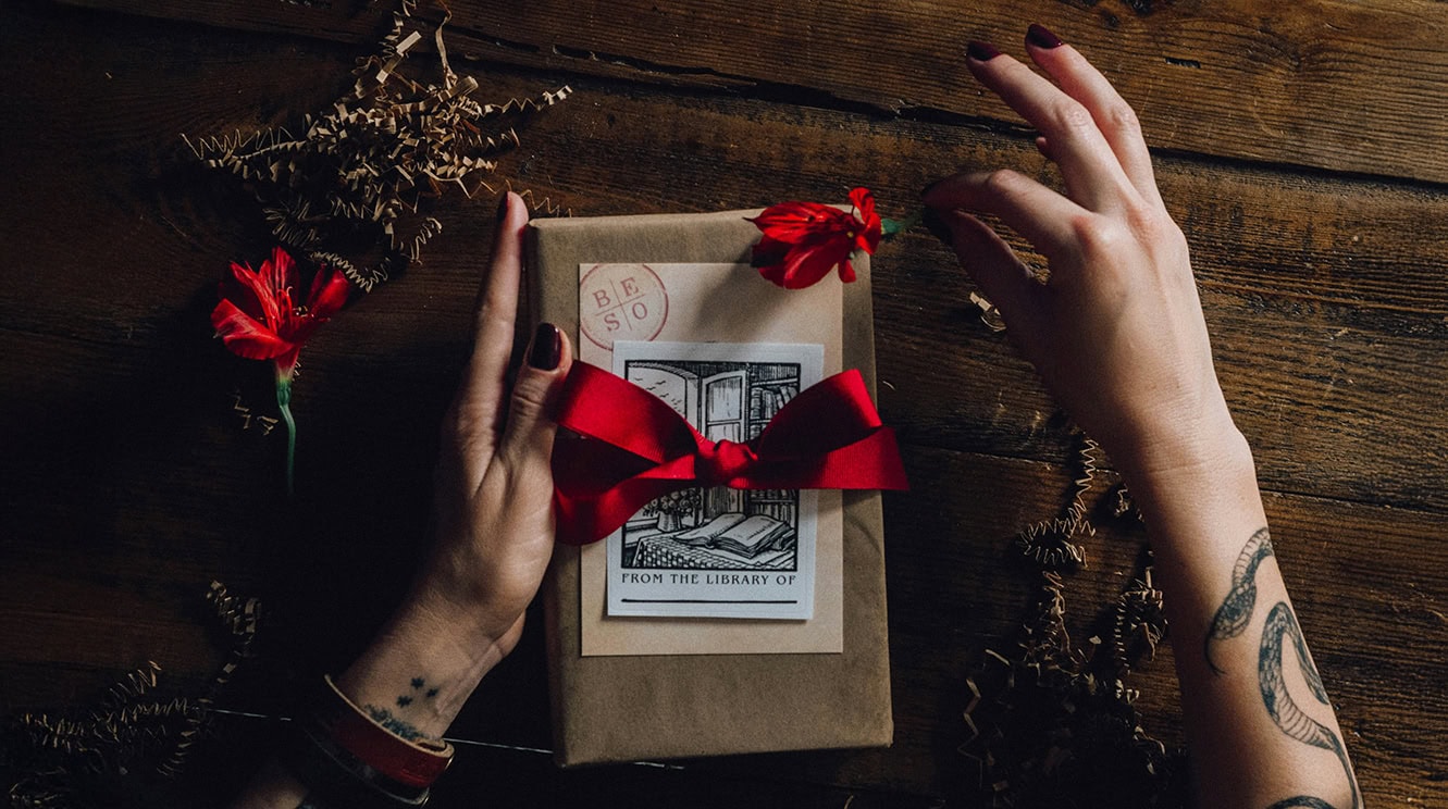 Holiday Gift Guide for the Book Lovers on Your List