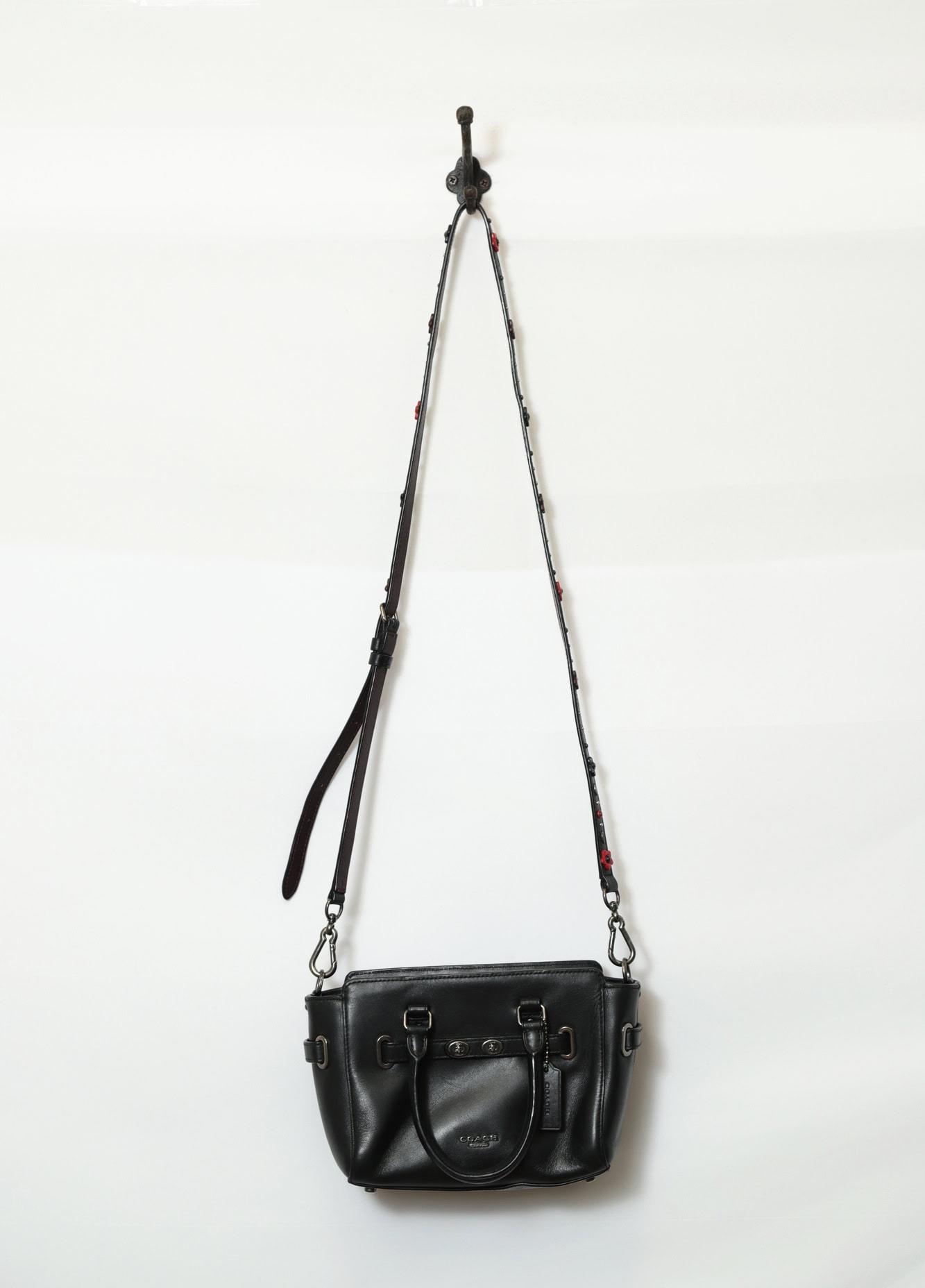 USED COACH LEATHER HAND BAG/F
