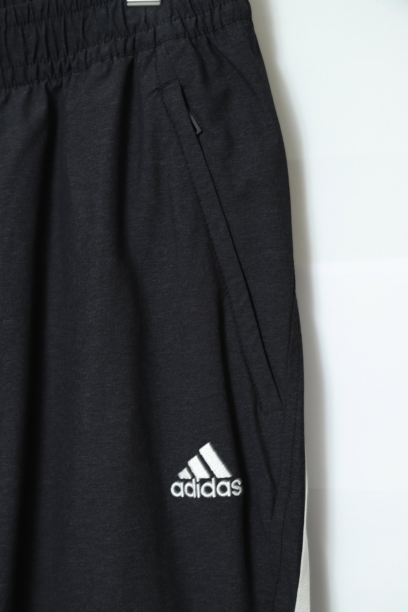 USED ADIDAS TRACK PANTS/W72 - 画像 (3)