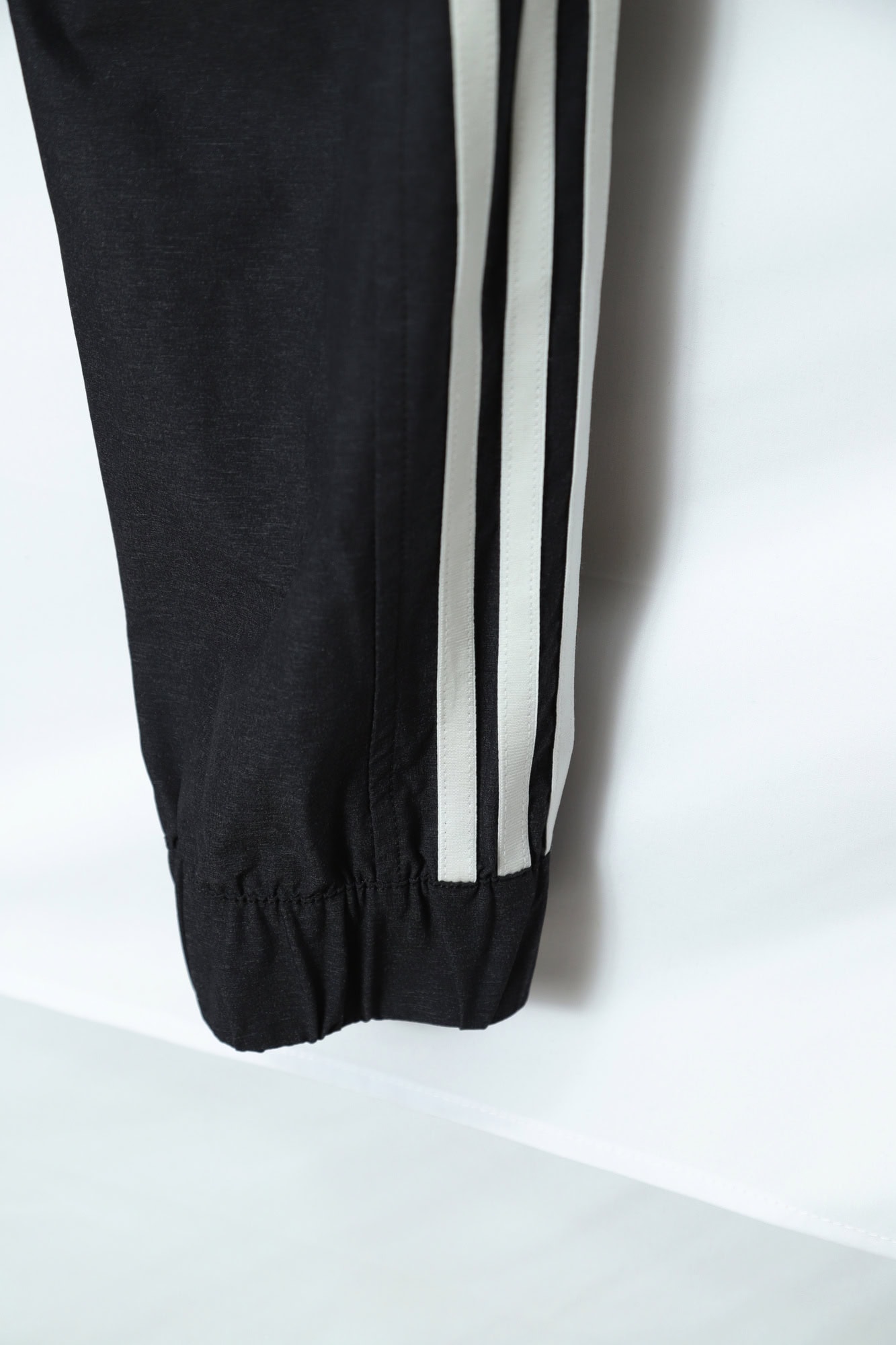 USED ADIDAS TRACK PANTS/W72 - 画像 (9)