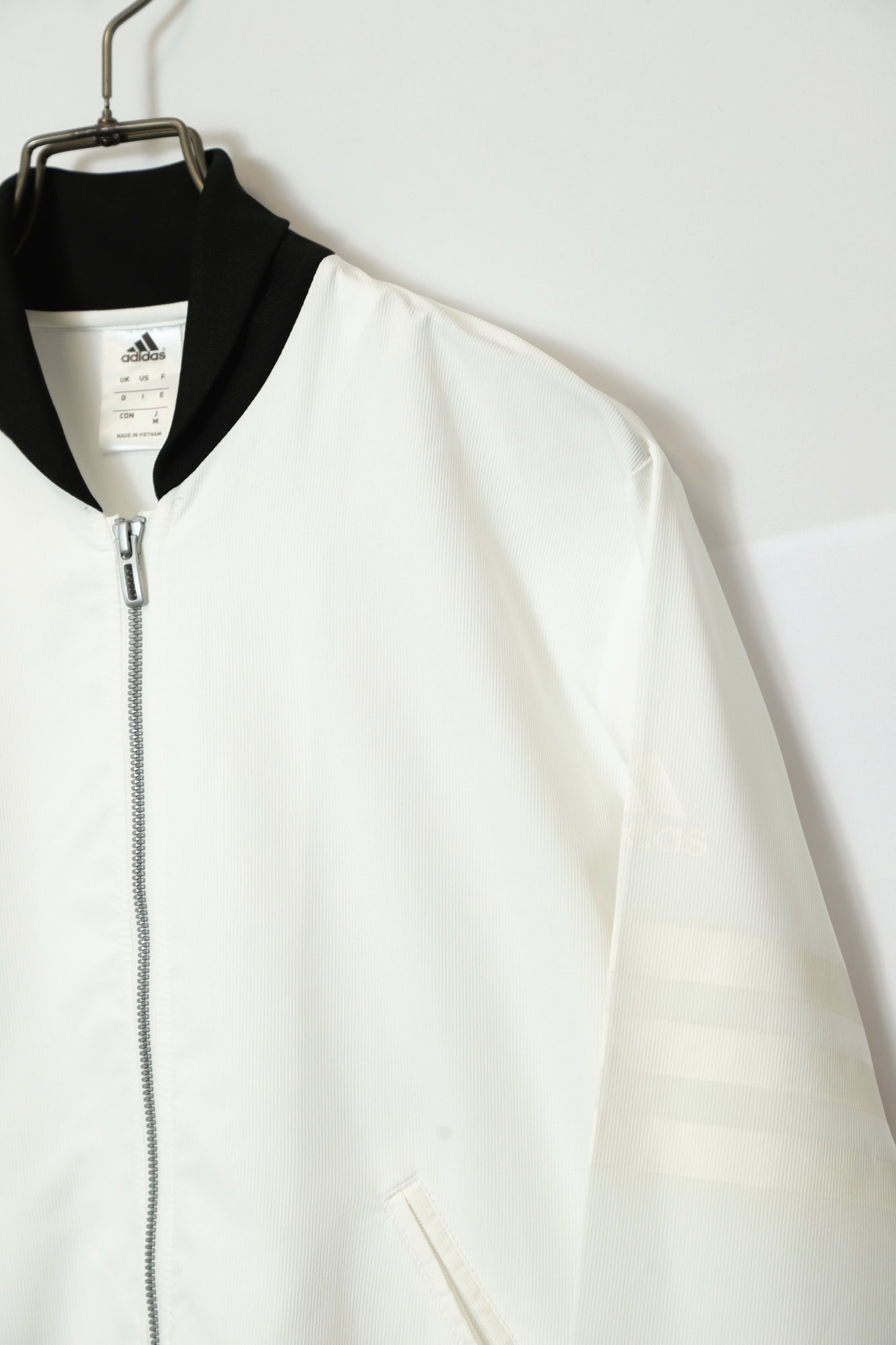 USED ADIDAS TRACK JACKET/M - 画像 (4)
