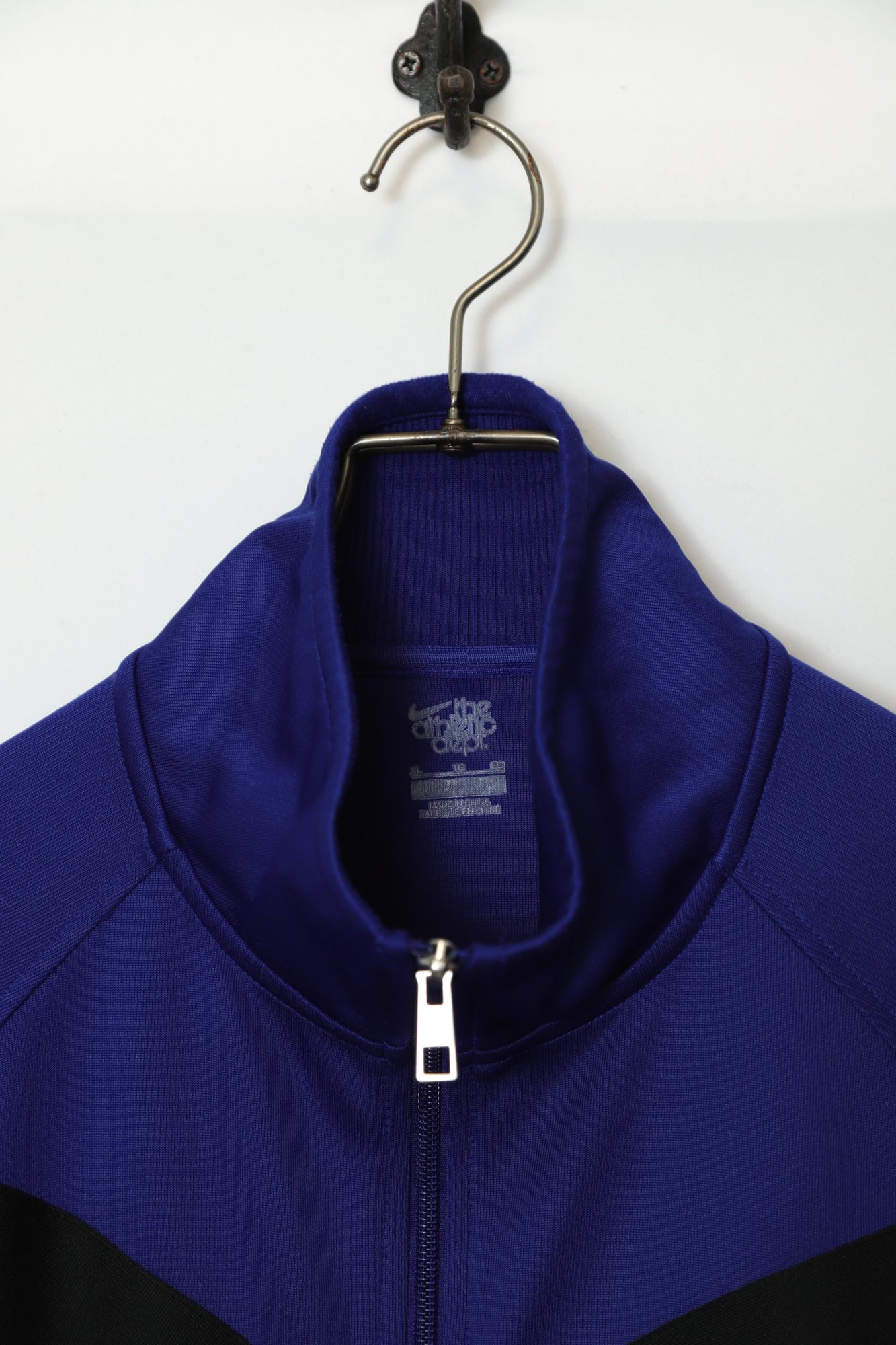 Alternative view of USED NIKE TRACK JACKET/XL