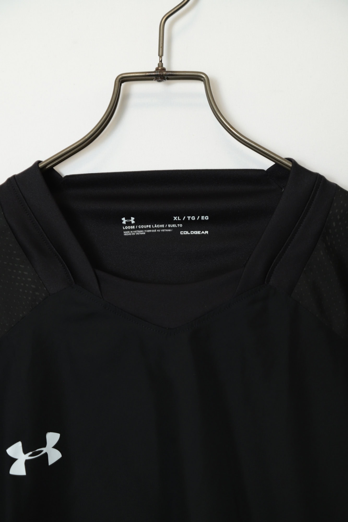Alternative view of USED UNDER ARMOUR PULL-OVER PULL OVER/XL