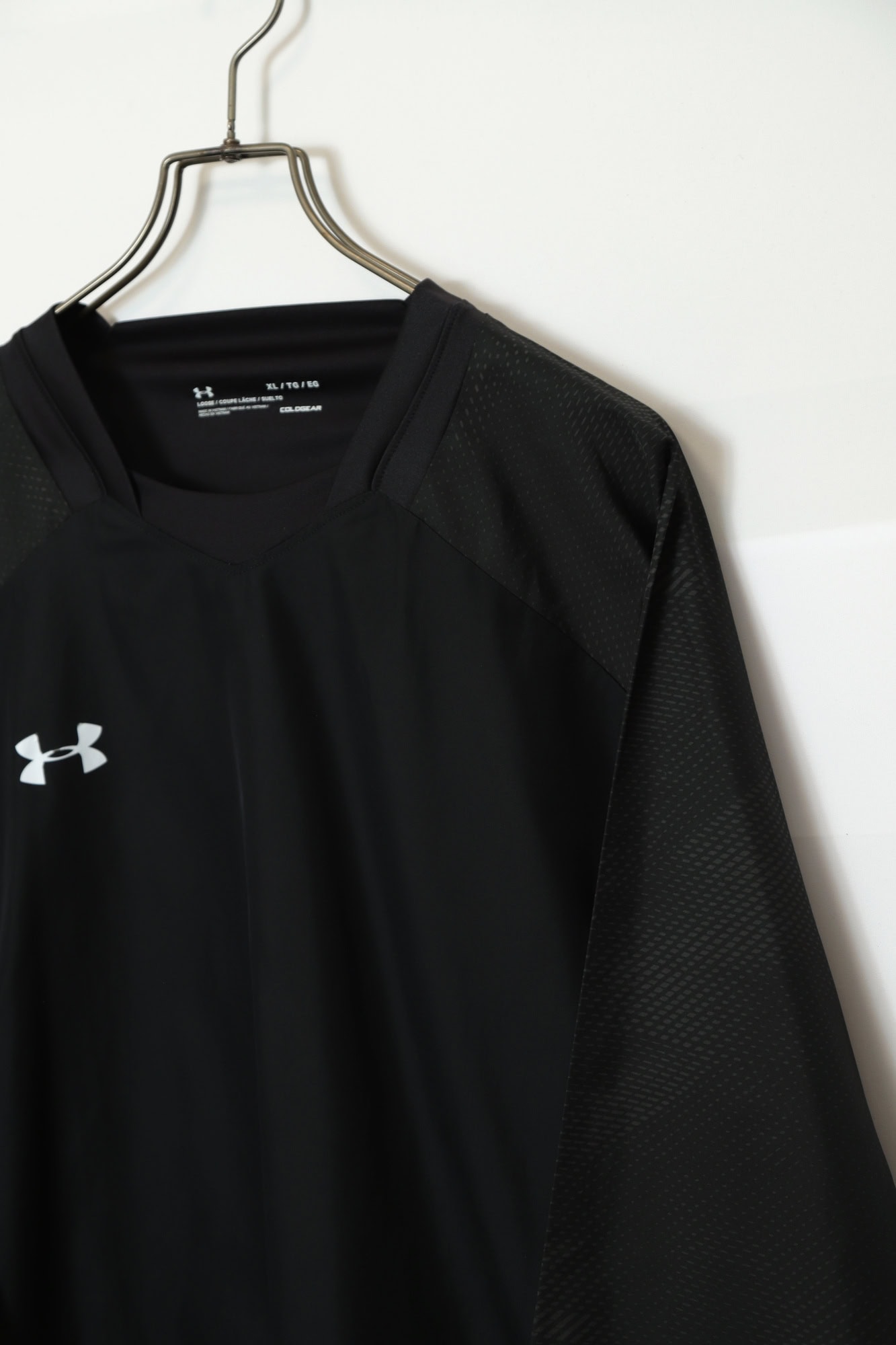 USED UNDER ARMOUR PULL-OVER PULL OVER/XL - 画像 (3)