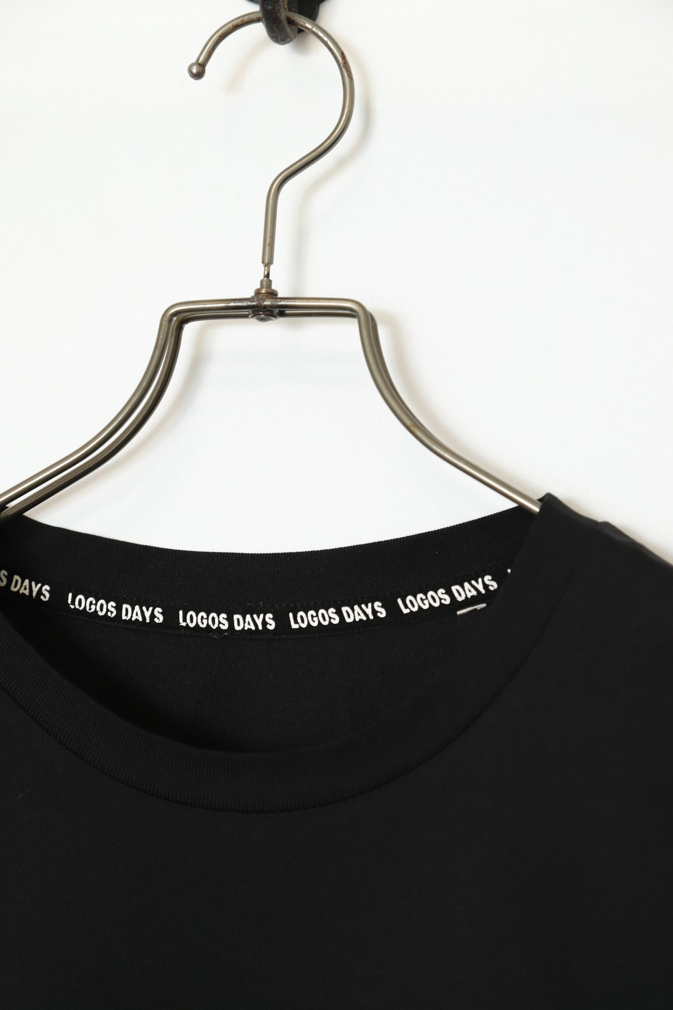 Alternative view of USED LOGOS LOGO T-SHIRT/XL