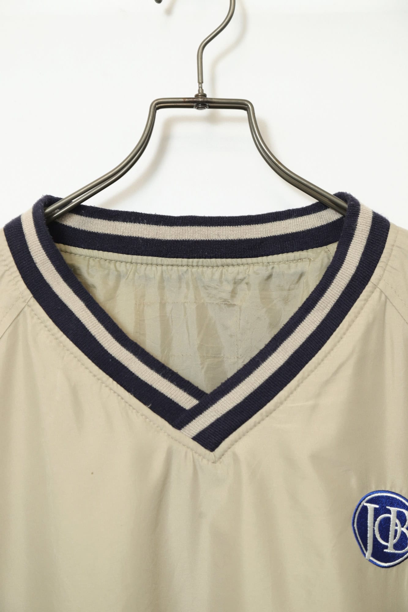 Alternative view of VINTAGE V-NECK PULL OVER/XL