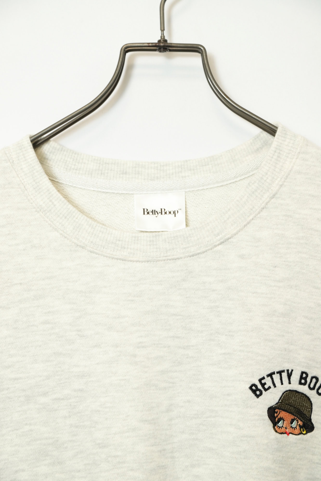 Alternative view of USED BETTY BOOP EMBROIDERY SWEAT SHIRT/L