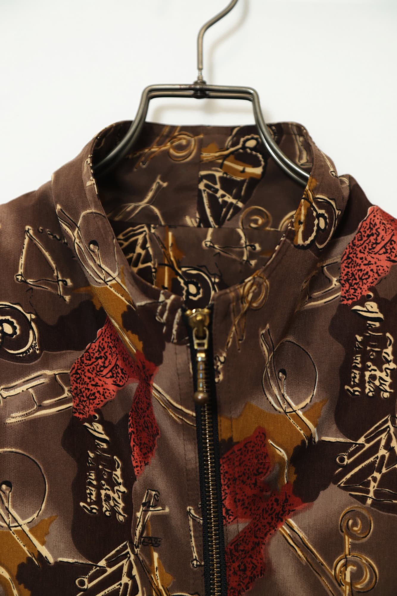 Alternative view of VINTAGE PRINTED BOMBER JACKET/L