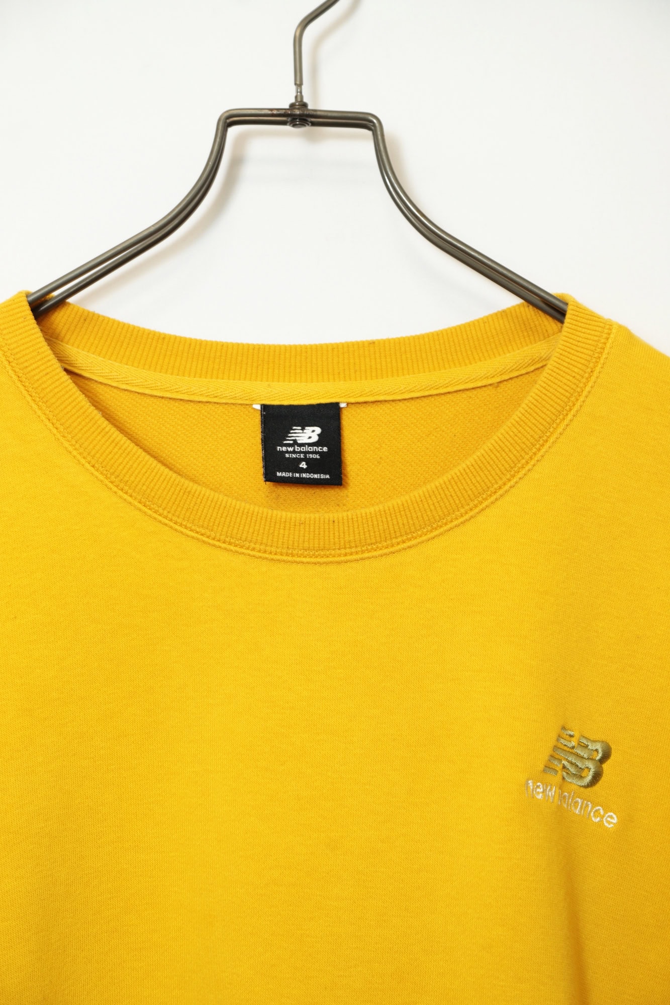 Alternative view of USED NEW BALANCE LOGO SWEAT SHIRT/XL