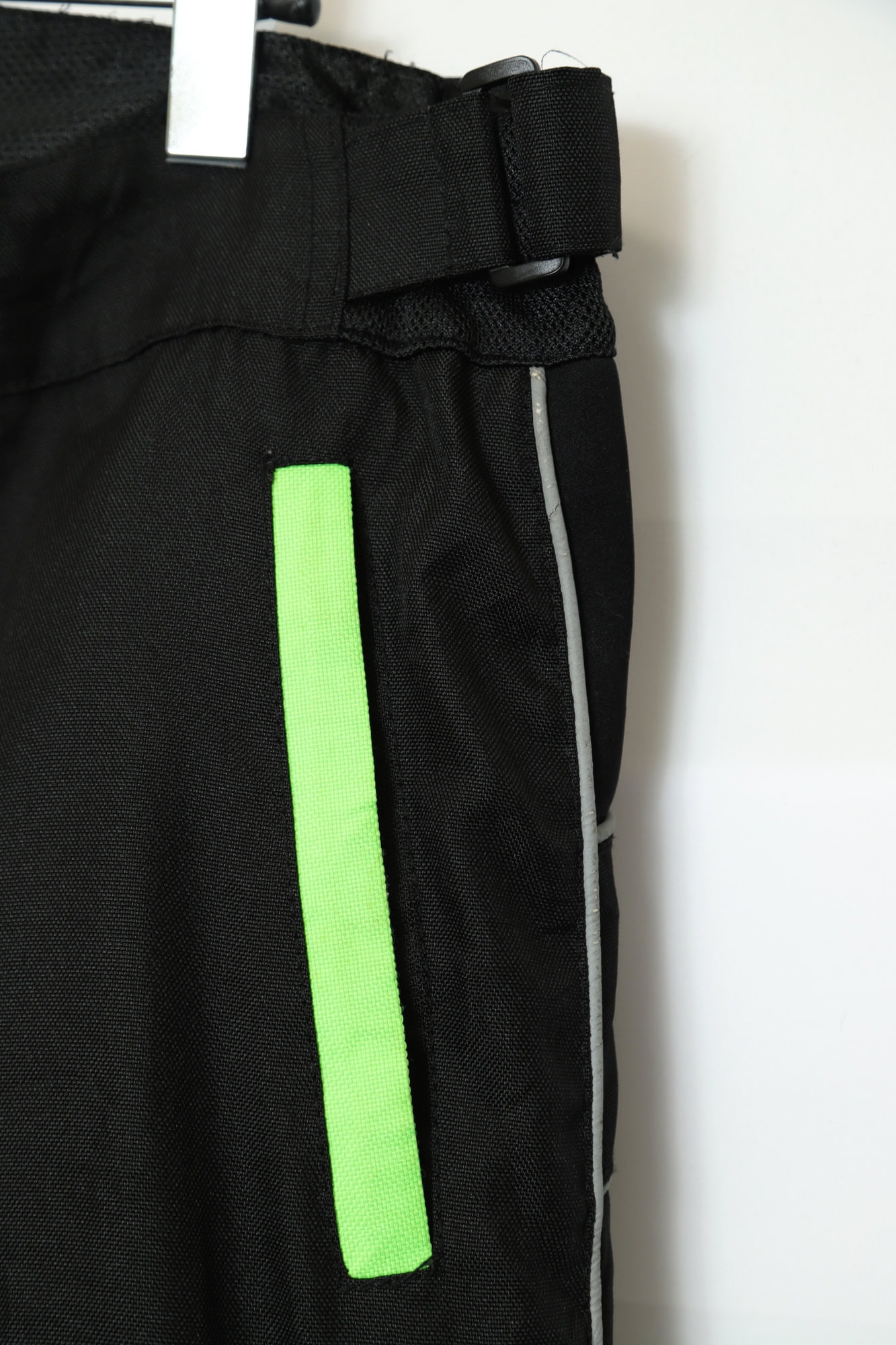 USED MONSTER ENERGY TRACK PANTS/W88 - 画像 (3)