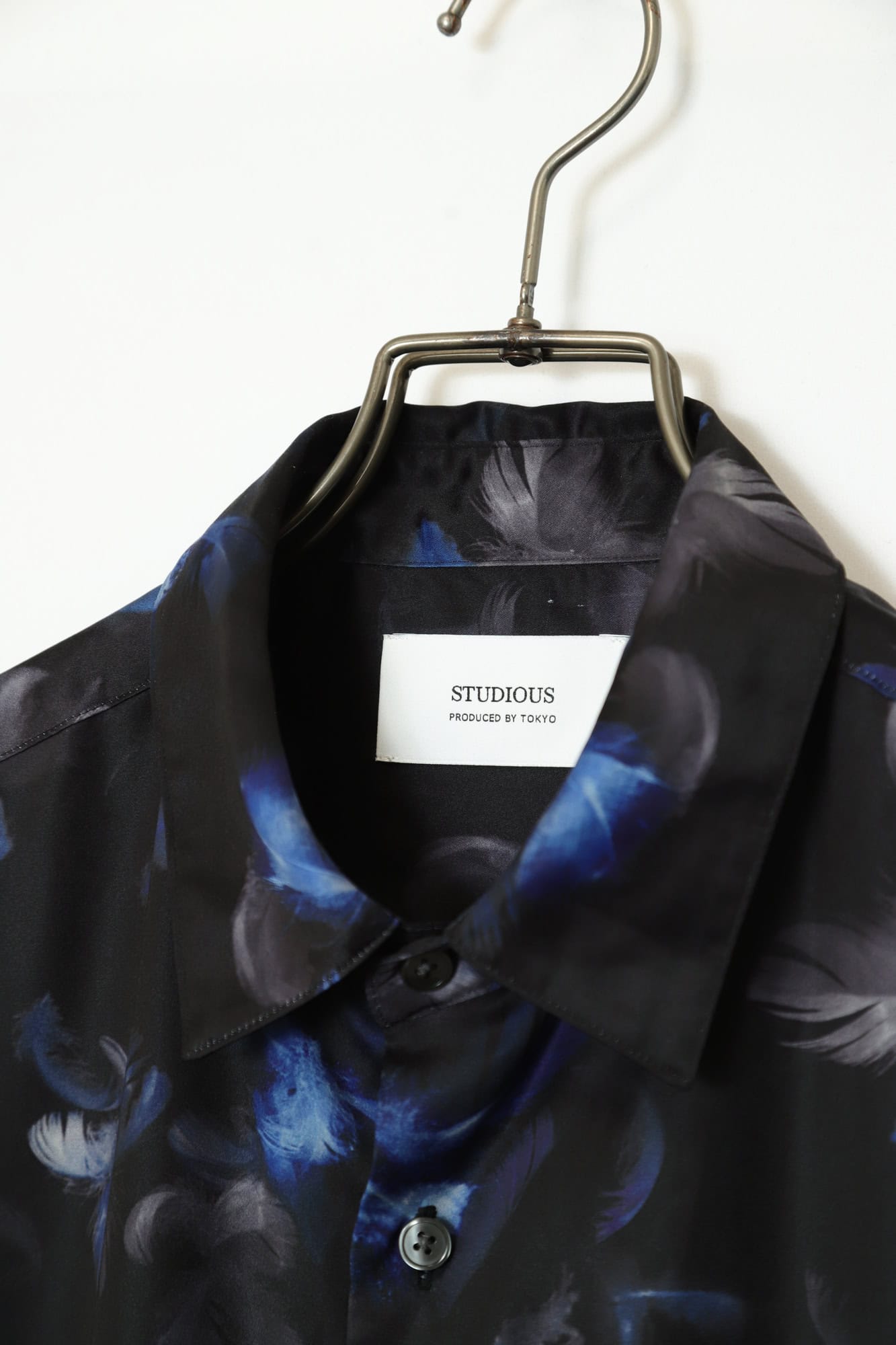Alternative view of USED STUDIOUS PATTERN PRINTED SHIRT/XL