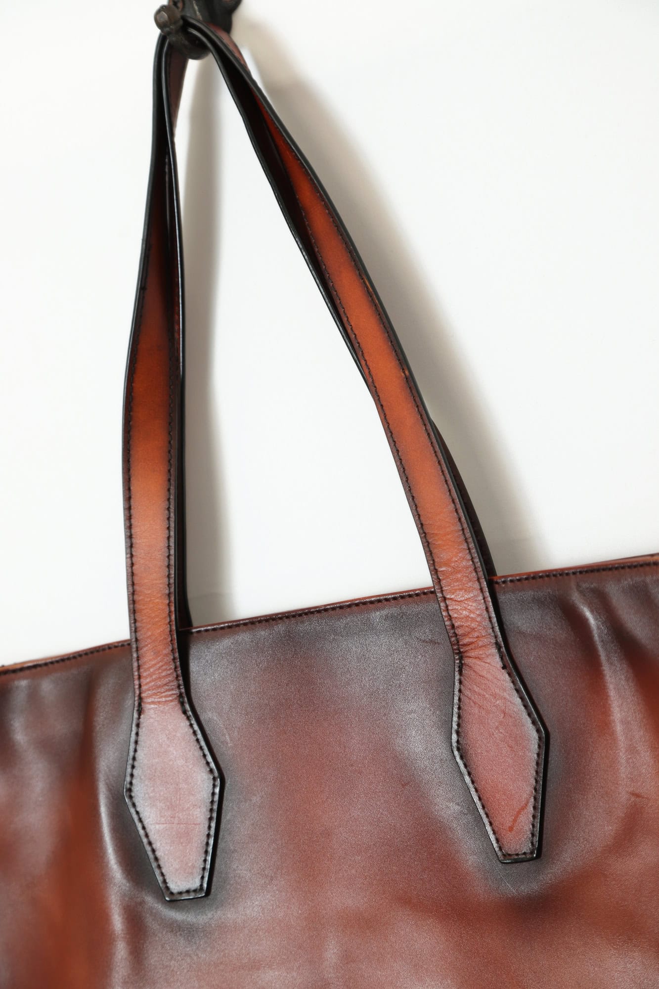 Alternative view of USED LEATHER BAG/F