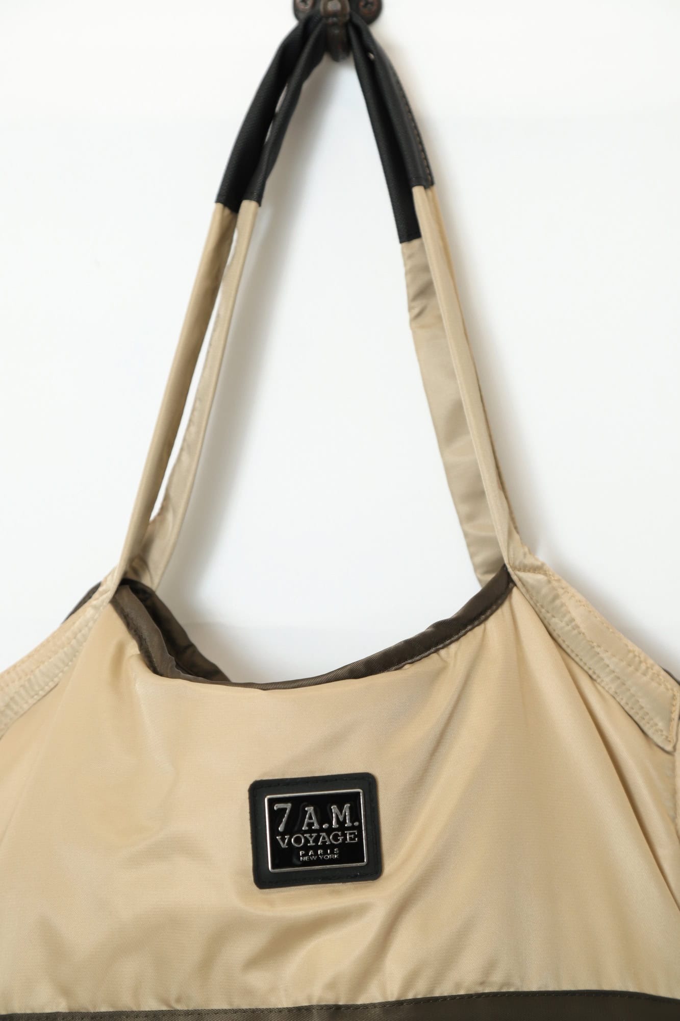 Alternative view of USED BAG/F