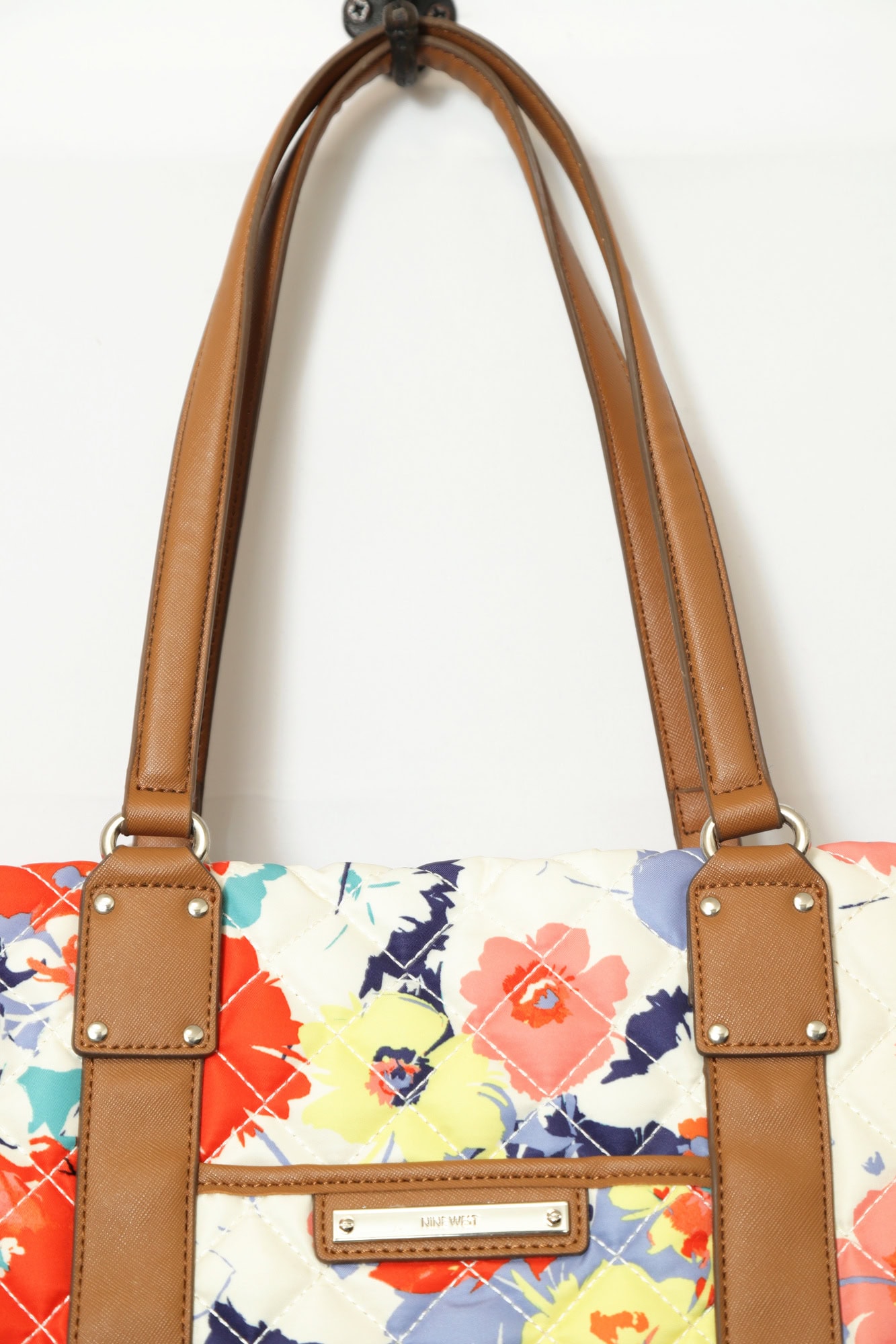 Alternative view of USED PATTERN BAG/F