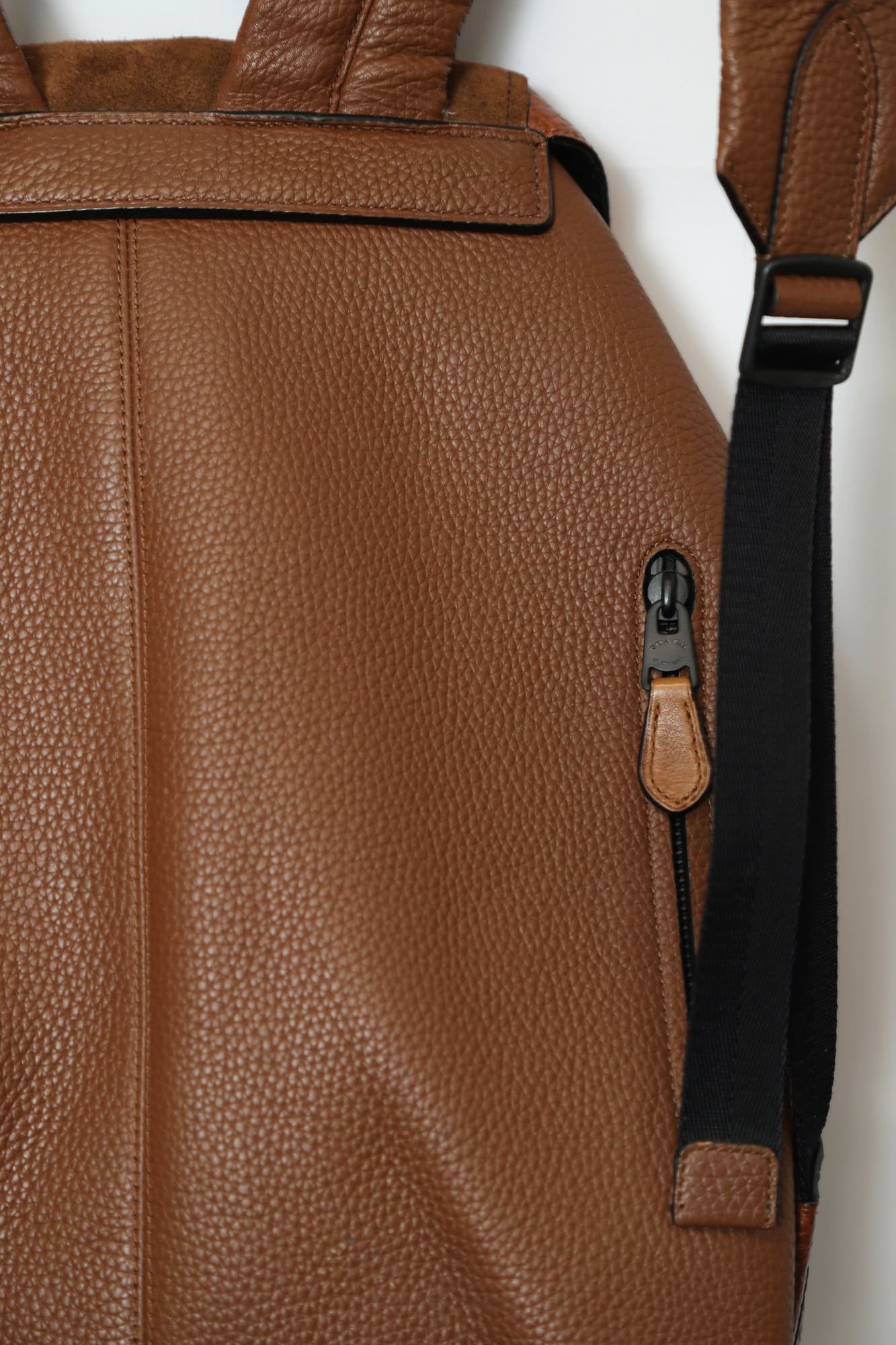 USED COACH LEATHER BACKPACK/F - 画像 (8)