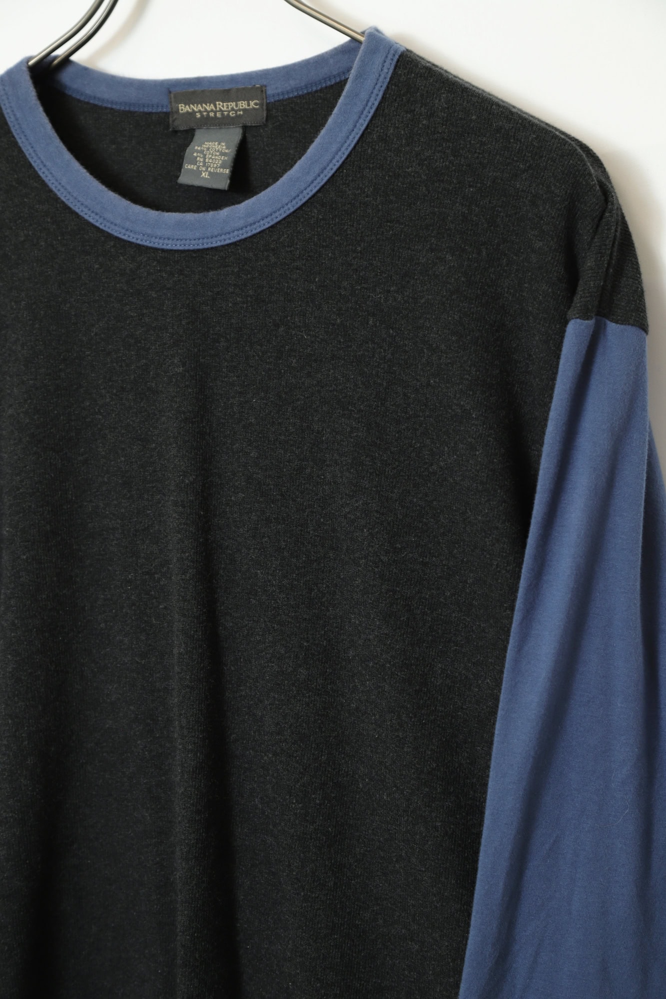 USED BANANA REPUBLIC LONG SLEEVE T-SHIRT/XL - 画像 (4)