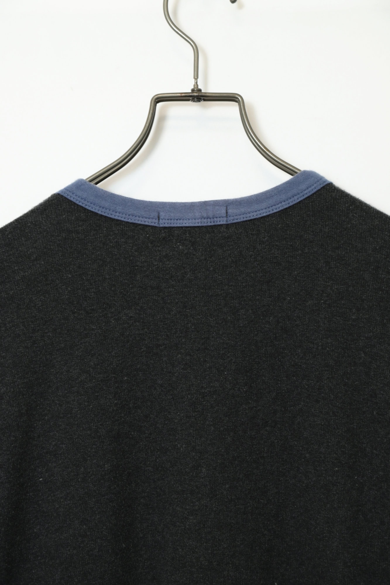 USED BANANA REPUBLIC LONG SLEEVE T-SHIRT/XL - 画像 (8)