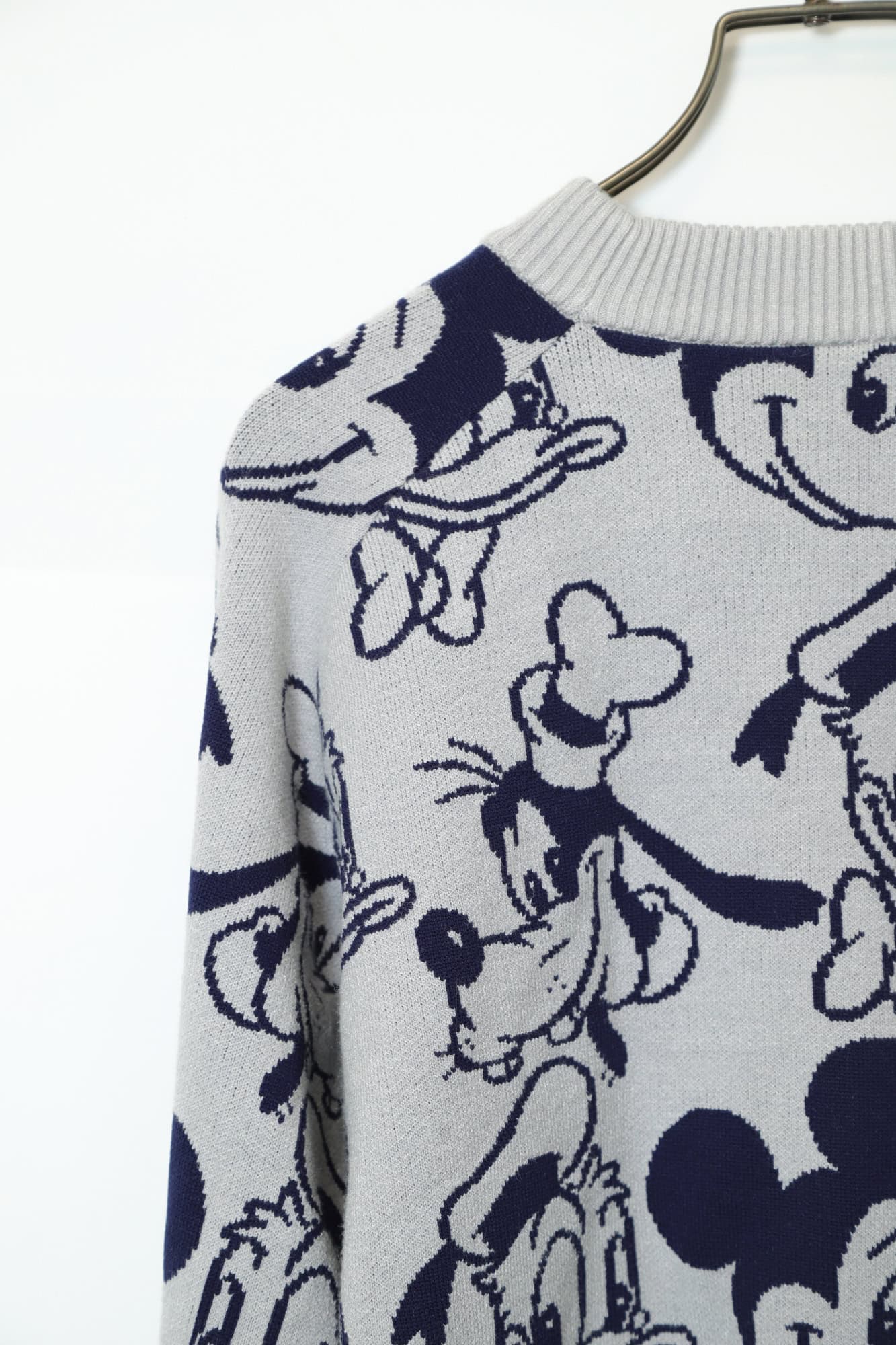 USED DISNEY JAQUARD PATTERN SWEATER/M - 画像 (13)