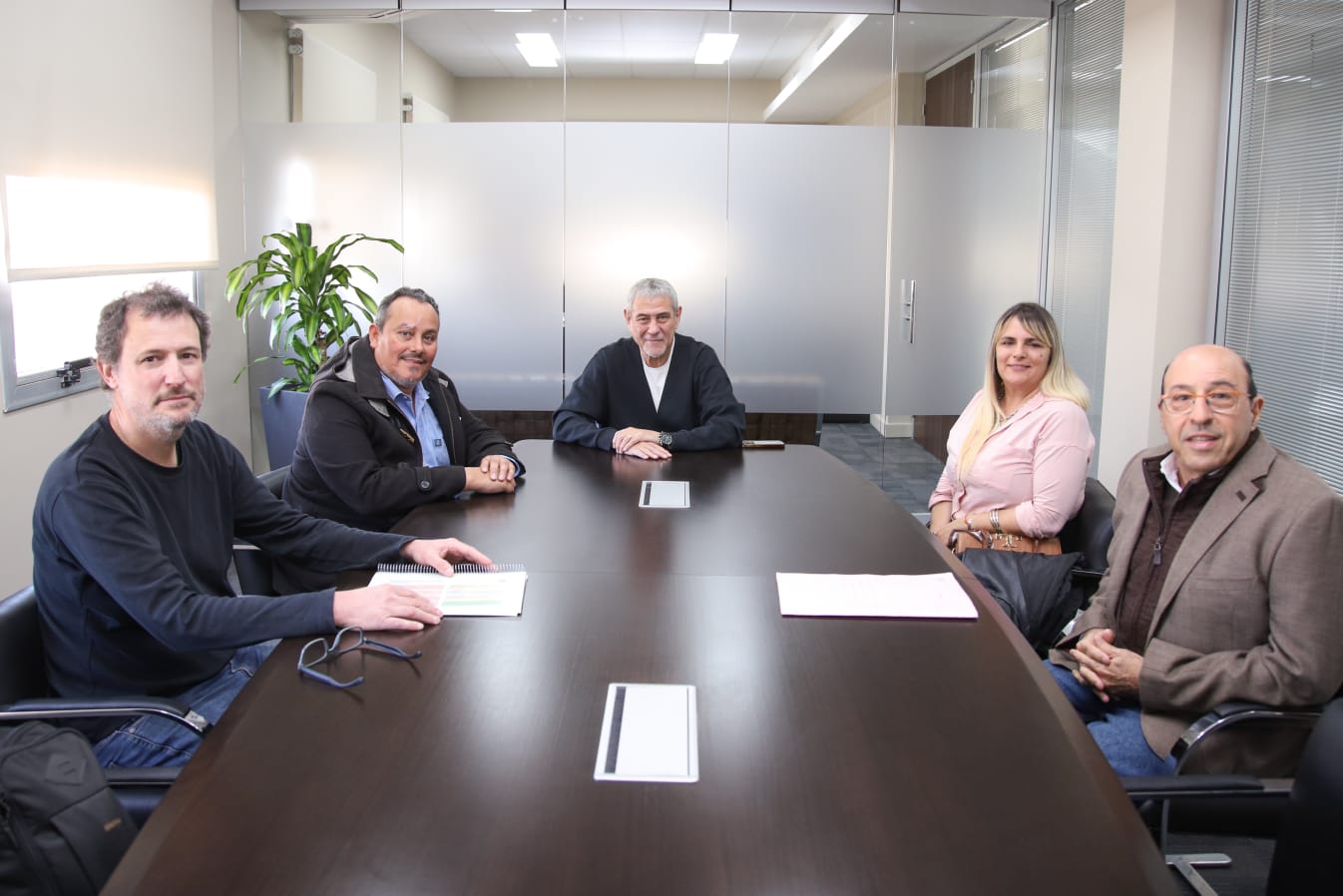 En este momento estás viendo Ferraresi se reunió con empresarios pymes para evaluar medidas de reactivación