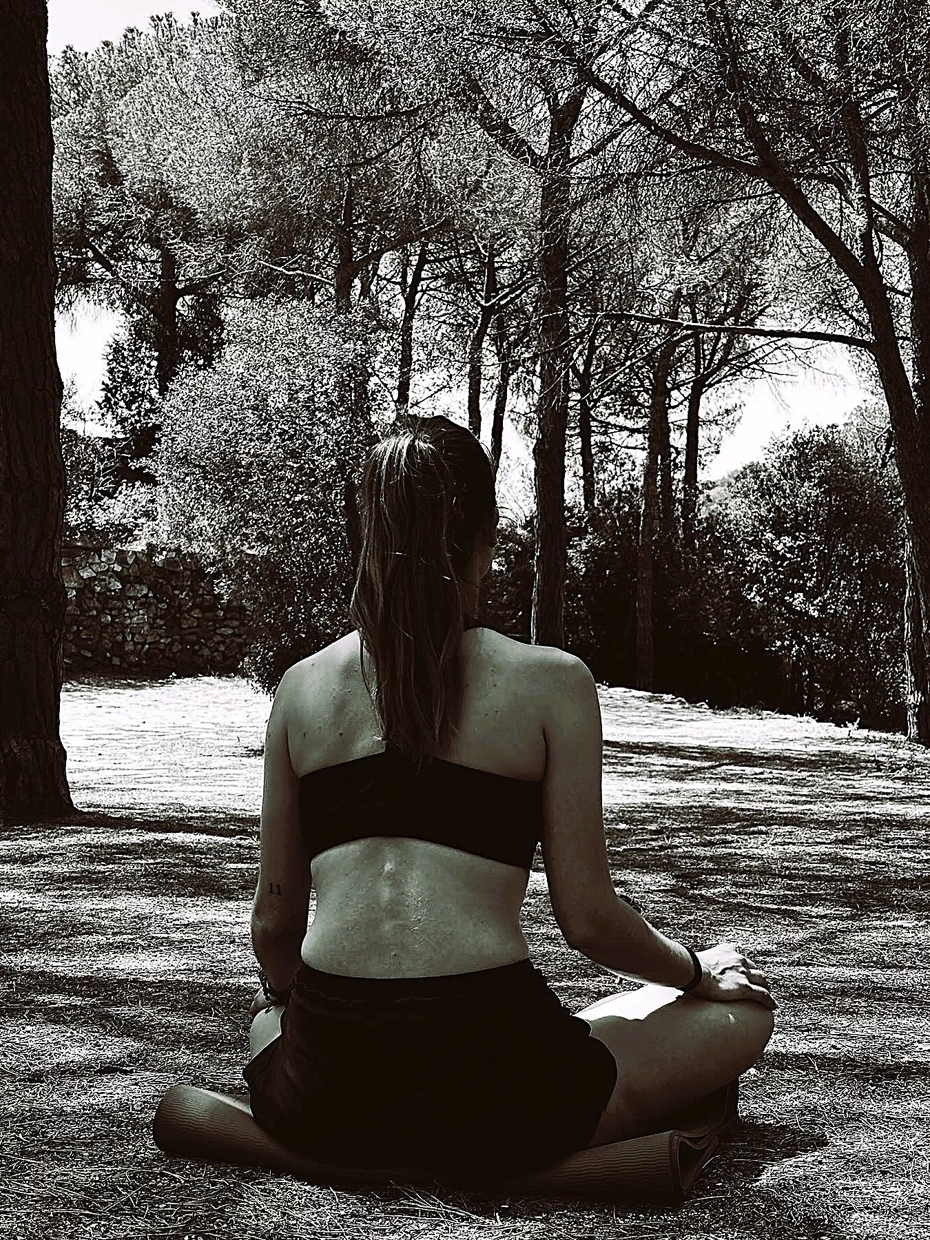 profesora de yoga en premia