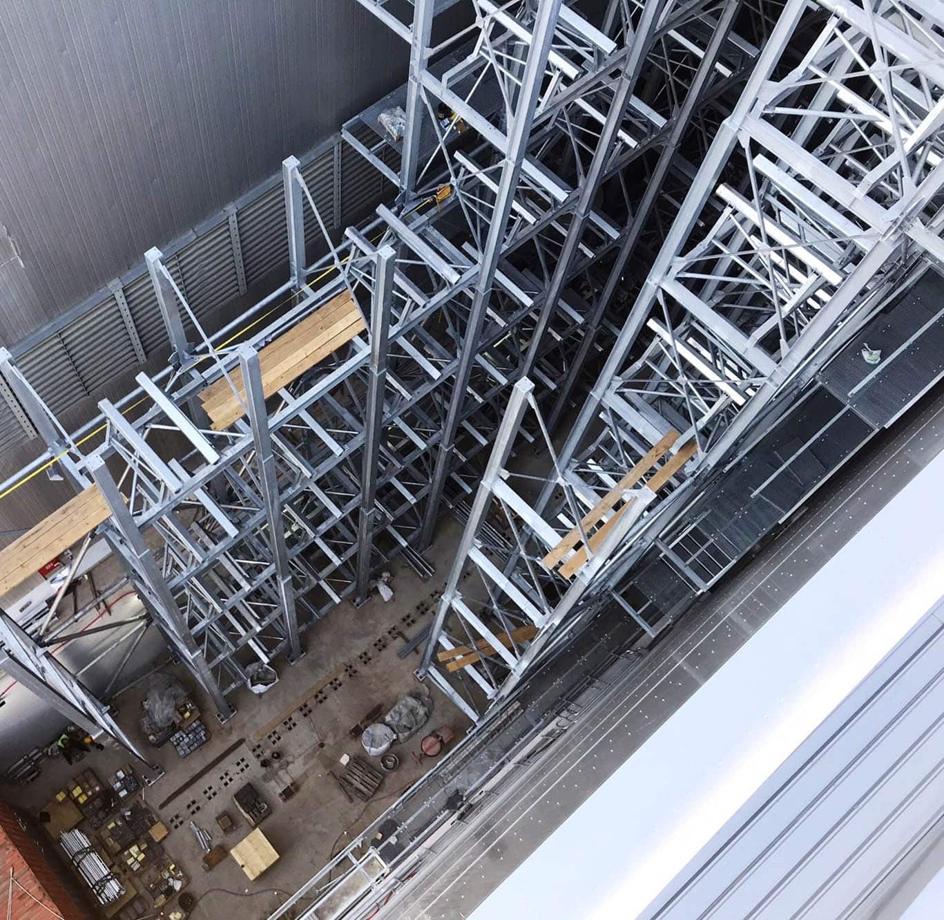 5.-Steel-Buildings_Steel-Buildings_Amova_Installation_3-ph