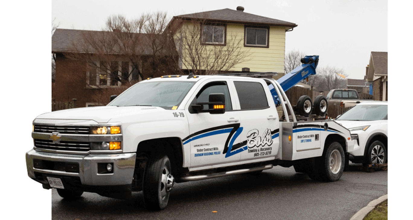 Why Roadside Assistance is the Smart Choice Over DIY Fixes