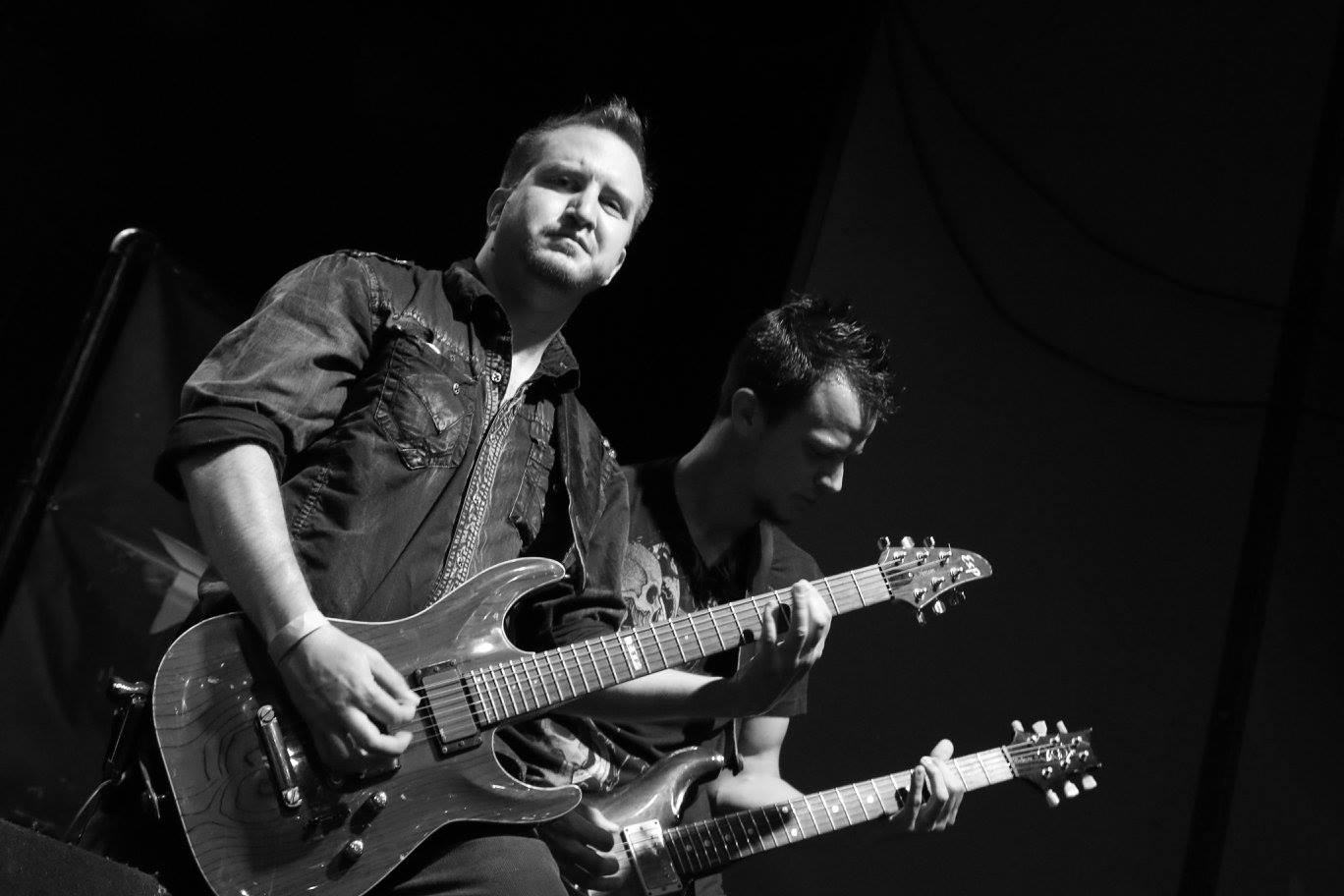 James Brennaman and Jiggy Judy Perform in Chicago at Durty Nellie's in April of 2016.