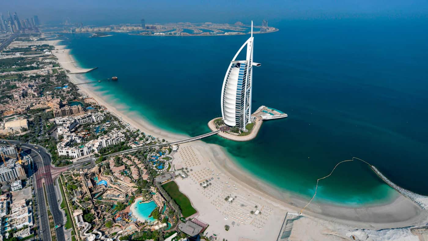 Read more about the article Dubai Travel Guide