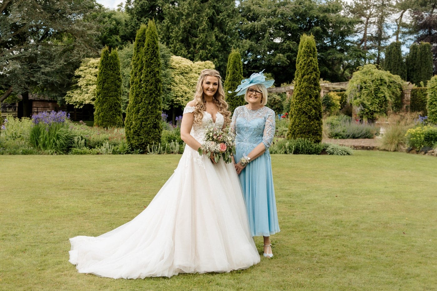 abbeywood estate outdoor wedding ceremony in cheshire