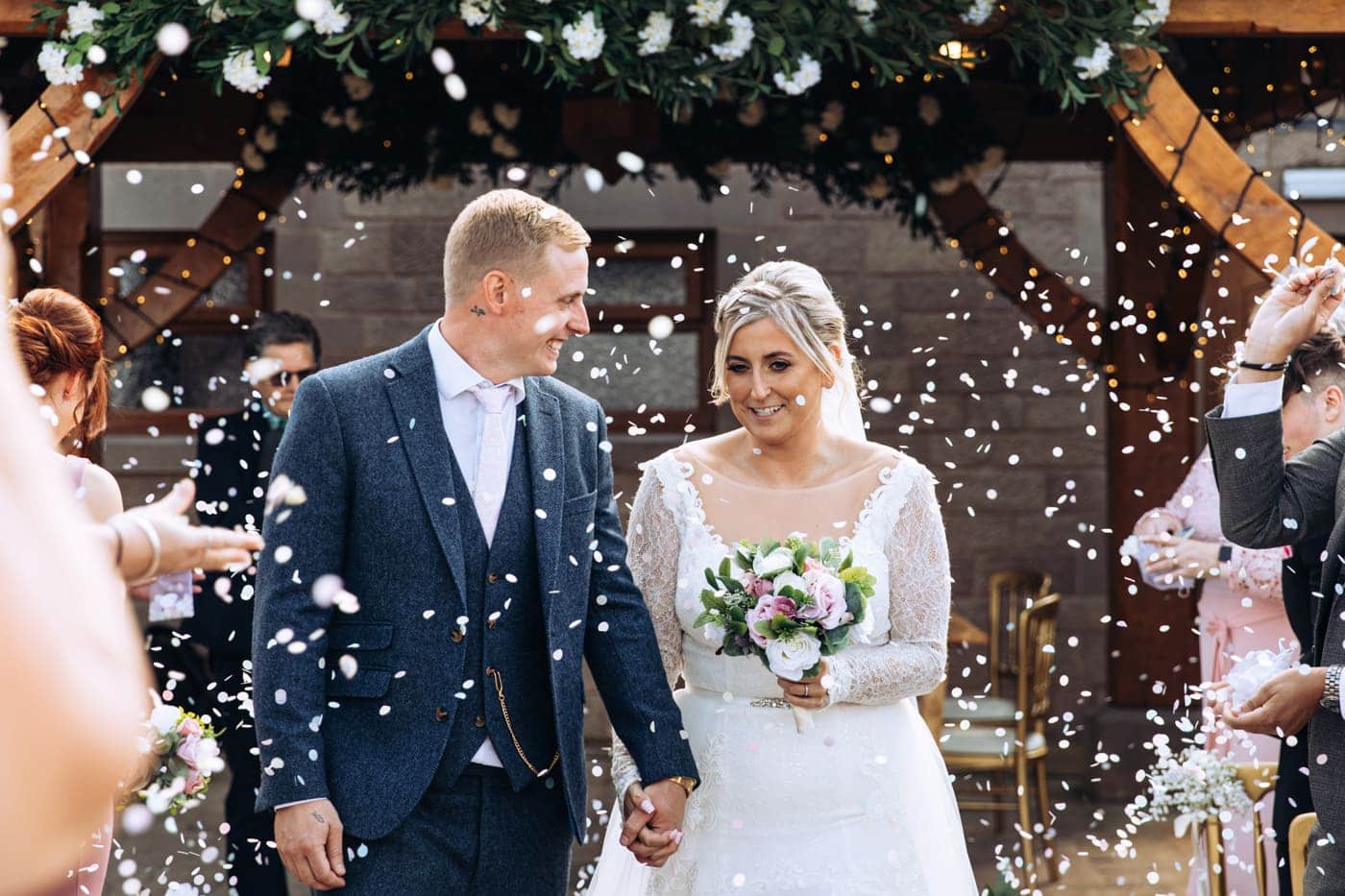 confetti wedding photographs at heaton house farm