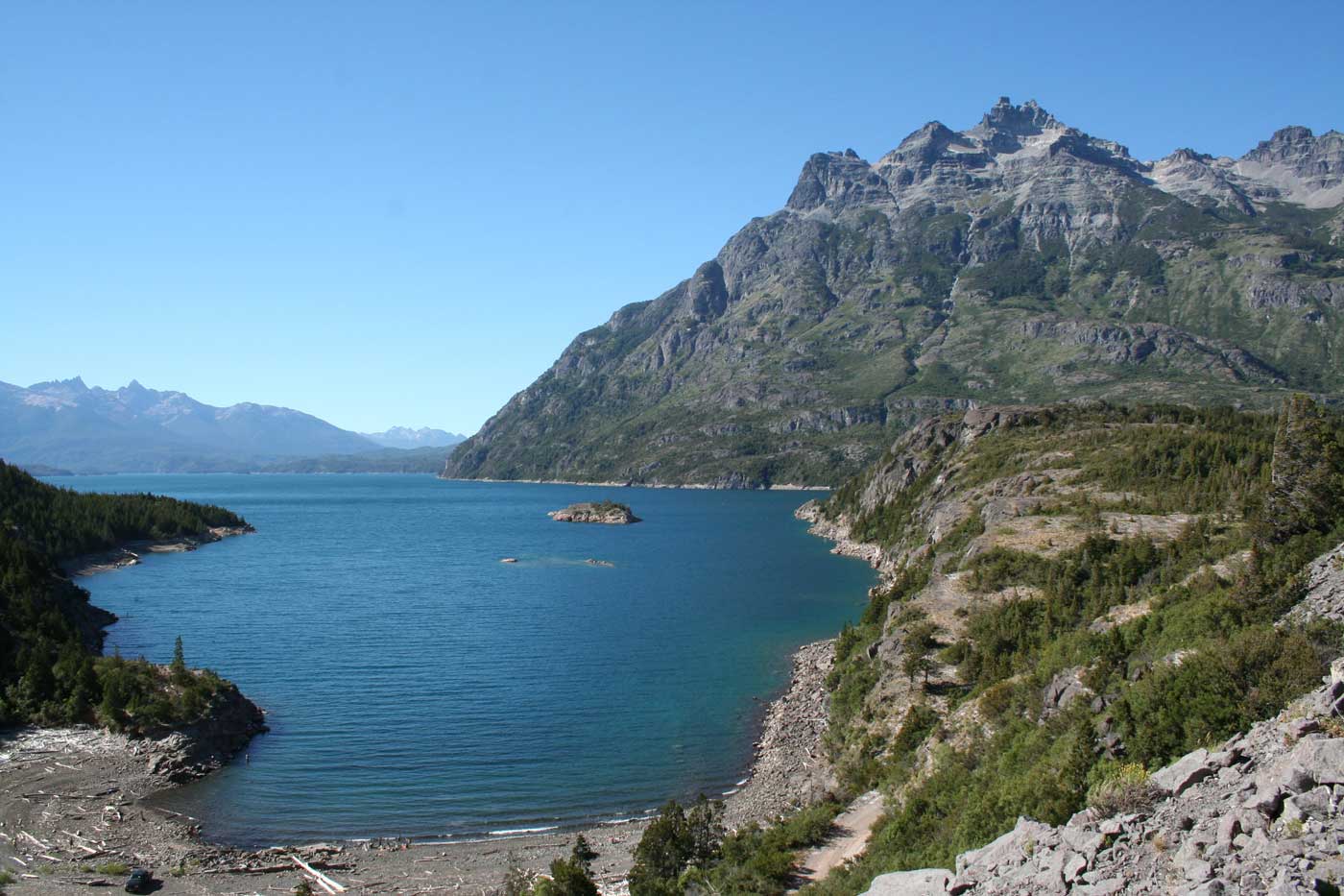 Lago Amutui Quimey
