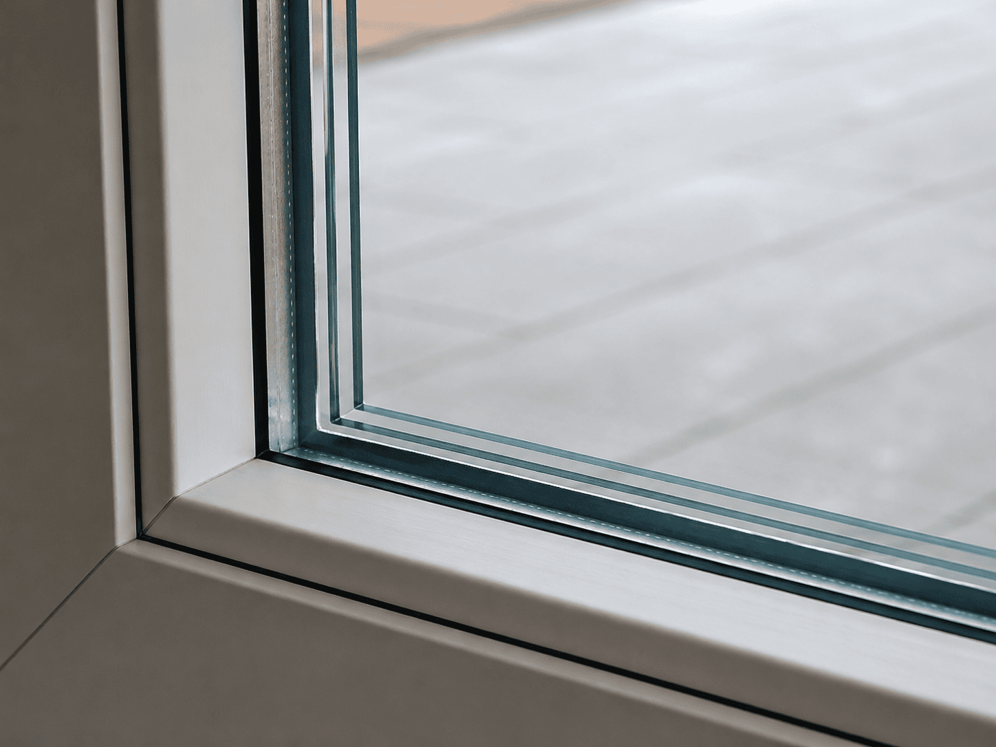 Wat is het verschil tussen gelaagd glas en gehard glas?