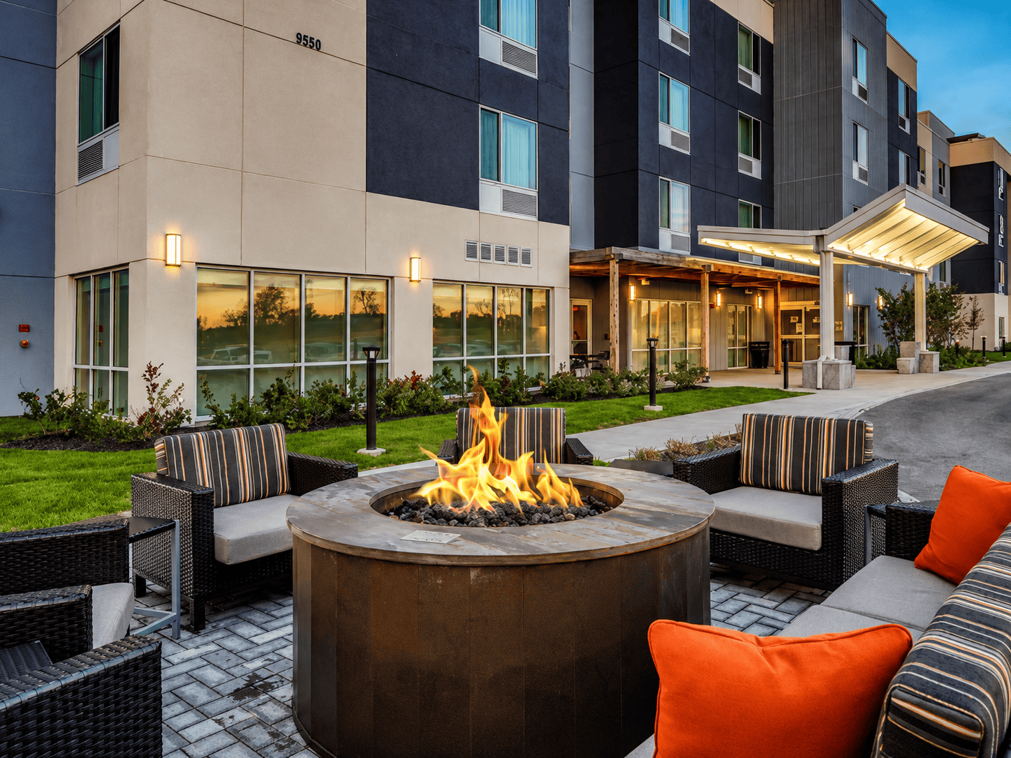 TownePlace Suites Hotel outside