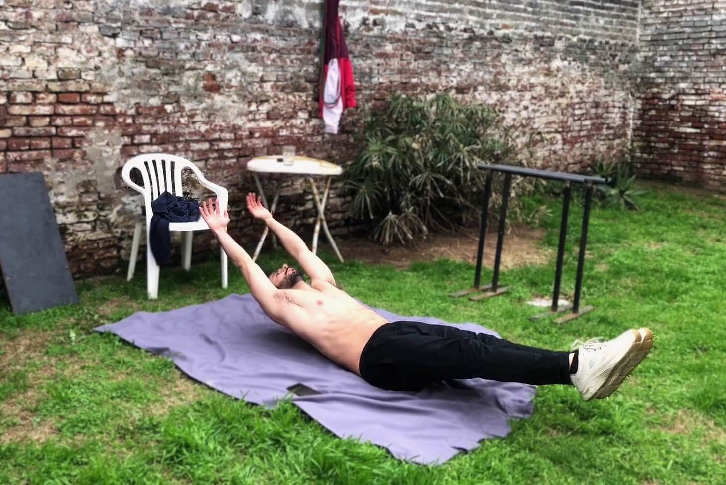 Ejercicio: Hollow Body