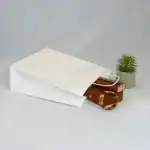Torba 25 x 11 x 32 cm biała ucho skręcane