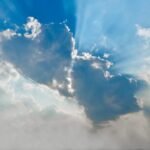 心とハートと空