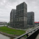 Архитектурная съемка ЖК FORST с моста в пасмурную погоду фотограф Кирилл Толль