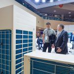 репортажный фотограф.  выставочные стенды и работа на них