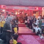 Kedatangan 58 biksu di Klenteng Hok An Kiong Muntilan disambut antusias warga Magelang