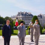 Presiden Prabowo Subianto mengikuti upacara penyambutan kenegaraan saat kunjungan ke Prancis di Les Invalides Paris