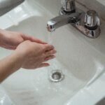 Los artefactos de plomería 4 Lavabo o lavamanos