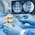 Procédure d'injection guidée par imagerie médicale au niveau des vertèbres lombaires.