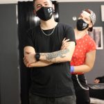 dolgozók munkatársak tetoválás piercing, staff tattoo peiercing