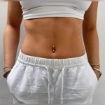 köldög piercing Budapest piercer pierced, navel piercing Budapest piercer pierced