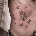 csillagok háborúja ürhajó űr vonalas tetoválás, star wars spaceship space line tattoo