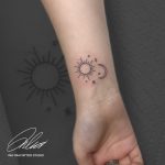 Nap Hold csillagok csukló tetoválás Budapest, Sun Moon stars wrist tattoo Budapest