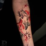 koi hal tetoválás alkar színes trash polka fekete piros tetoválás, koi fish tattoo forearm colorful trash polka black red tattoo