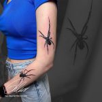fekete pók alkar felkar tetoválás Budapest, black spider forearm upper arm tattoo Budapest