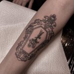 díszes tükör tetoválás, fancy mirror tattoo
